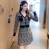 Outono mulheres houndstooth vestido de malha vintage manga comprida v-pescoço túnica mini a linha vestidos coreano Vestido de festa 210513