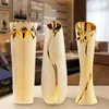 modern vases for wedding