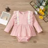 Kids Rompers Girls Solid Color Pit Stripe Romper Nyfödd Spädbarn Blommor Lace Sleeve Jumpsuits Vår Höst Mode Baby Klättring Kläder