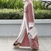 Ramadan Eid Muslim Abayas Dubai Fashion Lace Broderi Abaya Klänningar Musikalisk Robe Böner Service Med Bälte F1019 Etniska Kläder