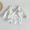 Primavera New Baby Abbigliamento Colletto ricamato Neonata Body Bianco Cotone Bambini Ragazze Tute Solid Neonate Vestiti 210413