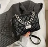 HBP 패션 여성의 실버 체인 작은 플랩 크로스 바디 가방 2021 어깨 핸드백 고품질 PU 가죽 토트