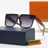 Роскошные поляризованные солнцезащитные очки Классическая модная модная марка дизайнер дизайнер лазерной логотип высшего качества Goggles Летнее время на открытом воздухе BE4111893