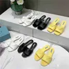 2022 Designer Femmes Pantoufles Classique Sandale Diapositives En Cuir Souple Surface D'été Chaussures À Talons Bas Sandales De Luxe Pour Les Paresseux Dames Sandales sexy
