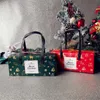 StoBag 5pcs / lot الأحمر / الأخضر عيد الميلاد مقبض صندوق حزب الحدث هدية الكوكيز كعكة التعبئة والتغليف للمنزل الاحتفال الطفل صالح 210602