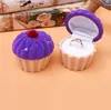 Favor Holders 3 Färger 60*58mm Velvet Cake Shape Ring Box smycken Presentlådor Ringar Bröllopsengagemang Par Förpackning