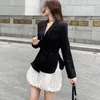 Mode Temperament Dames Twee Stuk Set Notched Collar Lange Mouw Zwarte Blazer Jas + White Bud Mini Rok Outfit 210519