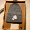 Cappellini con teschio di marca Berretto a cuffia lavorato a maglia di moda Buona consistenza Cappello solido Doppio design specifico per uomo Donna 6 colori Alta qualità