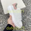 Mens Italy Walking Casual Shoes Women Flat Leather Shoe Couples Fashion Heighten Sneaker Leisure Trainers Des Chaussures A28