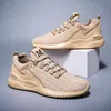 Nieuwste topkwaliteit Dames Heren Loopschoenen Triple Beige Wit Zwart Jogging Sport Trainers Sneakers Lopers Maat Eur 38-45 Code LX29-0891