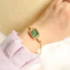 Petite et délicate montre de luxe fine rétro pour femmes, Type chaîne à main carrée plaquée or, Bracelet-Bracelet