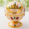 Elegant Gold Metal Globe Asbak Exquisite Rose Castle Pattern Luxe Thuis Office Decorations Desktop met deksel Decor 210628