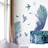 自宅の寝室の装飾ソファーの背景の自己接着性の壁の装飾部屋の装飾のための創造的な羽のステッカーの壁のステッカー