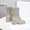 Kvinnor Designer Gummi Rain Boots Block Heel Sleek Square Toe PVC Leather Boot Style Woman Shoes Storlek 35-40