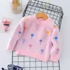 Ankomst Höst och Vinter Baby Toddler Girl Balloon Print Velvet Sweater Barnkläder 210528