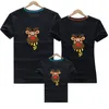 Yaz Anne Kızı Giyim Aile Eşleştirme Kıyafetler Noel Anne Ve Me Bakın T-Shirt Baba Anne Oğlu Bebek Giyim 210417