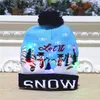 11 cappelli di Natale lavorati a maglia in stile Led 24 * 21 cm Bambini Mamma Berretti invernali caldi Pupazzi di neve Cervi Cappellini di Babbo Natale T2I52447