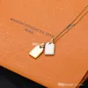 Luxury Necklace Designer Bracelet Female Stainless Steel Couple Heart V Gold Sliver Chain Pendant M61084 Jewelry Neck Gifts for Girlfriend Accessories Wholesale