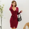 Autunno Inverno Donna Maglione lavorato a maglia Abito coreano Chic Manica lunga Sexy Scollo a V Elegante Fasciatura per donna Abiti 210520