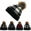 Adultos grueso cálido sombrero de invierno para las mujeres cable de estiramiento suave punto Pom Poms Hats Skullies para mujer Gorros Gorros de esquí Capps 9302 Artículo