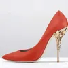 Kvinnor Solid Eden Heel Pump Super Sexig Tjej Bröllop Skor Utsmyckad Filigree Leaf Pointed Toe Haute Couture Skor