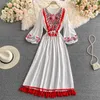 Retro styl etniczny Haft Tassel Koronki Bawełna i Pościel Vestidos Kobieta V-Neck Rękaw Puff Duże Midi Dress GK857 210506