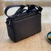 2022A Fashion Bag Bag Winter Design Chest Chest Men and Women's Pars