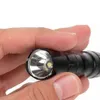 Gadget Mini 2000LM Torcia a LED Torcia tascabile portatile Impermeabile Tattica ad alta potenza Potente per la pesca notturna di caccia