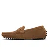 Nr 1511399 Zniżki Mężczyźni swobodny zamsz Buty Red Grey Green Brown Mens Skórzanie 40-44 Modna Modna China Factory Color 551465