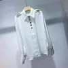ファッションデザイナーメタルの葉エポレットサテンシャツ夏の女性ランタン長袖ボタン上エレガントなオフィスブラウストップ210416