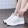 Authentic Summer Simples Daily Cor Sólida Mulher Correndo Sapatos Respirável Malha Esportes Mulheres Treinadores Casuais Tênis Ao Ar Livre Jogging Andar