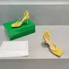 2021 Fashion Designer Mesh Strap med högklackat Sandaler är ett måste för sexiga tjejer på sommaren inklusive lådor och väskor storlek 35-40