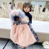 2021 New Winter Baby Girls Zipper Parkas Jacka Barn Stor Fur Collar Vindskyddad Kokar Barnkläder TZ948 H0909