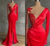 Alternativa röda sjöjungfrun kvällsklänningar full ärm lång glänsande kristall pärlstav formell prom party klänning split kappor kläder