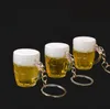 Mini Harz Bier Tassen Schlüsselbund Auto Schlüsselanhänger Schlüsselanhänger 4 * 3 cm Männer Frau Anhänger Schmuck Simulation Lebensmittel Kreative Kühltasche Zubehör für Bar Promotion