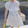 夏の薄いスーツのハート型のパターントップ+ショートスカート2ピースの服セット赤ちゃん女の子服子供の女の子210528
