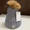 Schwarz grau weiß rosa rote neue modische Frauen Damen warme Winter Beanie Große Kunstpelz Pom Poms Bobble Hut Strickkappe Fabrik P283g