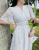 Créateur de mode d'été Big swing maxi robe femme à manches éclairantes pour femmes Patchwork Vintage V-cou robe blanche robe de fête de fête 210514