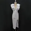Kobiety Biały Duży Rozmiar Nieregularne Wysokie Talia Ruffles Split Dress V-Neck Bez Rękawów Luźne Fit Fashion Summer 7d0016 210421