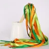 10 sztuk / partia Kolor Ribbon Stick Supplies Wands Twirling Streamers Pull Flower Outdoor Wedding Party Decor Wstążka Kij