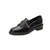 Scarpe eleganti da donna Designer stile britannico Piccole scarpe in pelle Catena di lusso Nappa Mocassini con tacco grosso Piattaforma Tacchi alti 220309