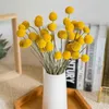 decorações de mesa de flores amarelas