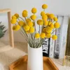 décorations de table à fleurs jaunes