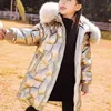 -30度の女の子冬のジャケットの子供たちダウンコットンコートの長さ子供服のファッションブライトレザー厚いカバーオール211203