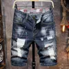 Jeans Masculinos 2021 Verão Marca de Verão Tendência Moda Reta Denim Shorts Bolsos Clássicos Bolos Rasgados Print Pintura Juvenil Algodão