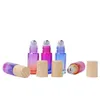 500 stks / partij 5 ml gradiënt kleur roll-on parfum essentiële olie fles stalen metalen roller balflessen met hout ziet eruit plastic cap SN4357