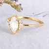 Ny Korea Rhombus Big Zircon Broken Diamond Ring för kvinna Man Finger Ringar Party Bröllop Kvinnor Smycken Gåva 2021 Trend