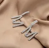 Stud 2022 Fashion Ladies Rhinestone Letter M Pendant Earrings Crystal Bride Wedding Party Jewelry Ear Lace
