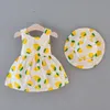 40 # peuter baby casual jurken kinderen meisjes mouwloze aardbei print jurk prinses jurk + hoed set outfits kleding q0716