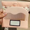 ミニかわいい小さな木製ヘアブラシ櫛実用的な白檀櫛ピンクのギフトボックス付き女性女の子ホリデーギフト 00888